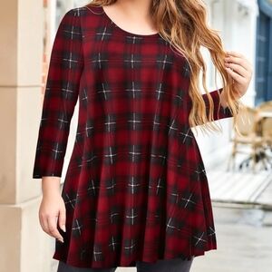 LARACE Women's Plaid Plus-Size Swing Tunic Top Featuring 3/4 Sleeves. SIZE: 4X